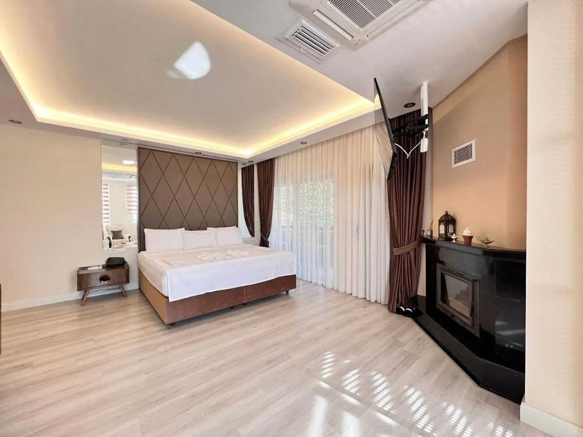 Luxury 7-Bed Villa With Pool And Jacuzzi Fethiye Oludeniz Turkey
