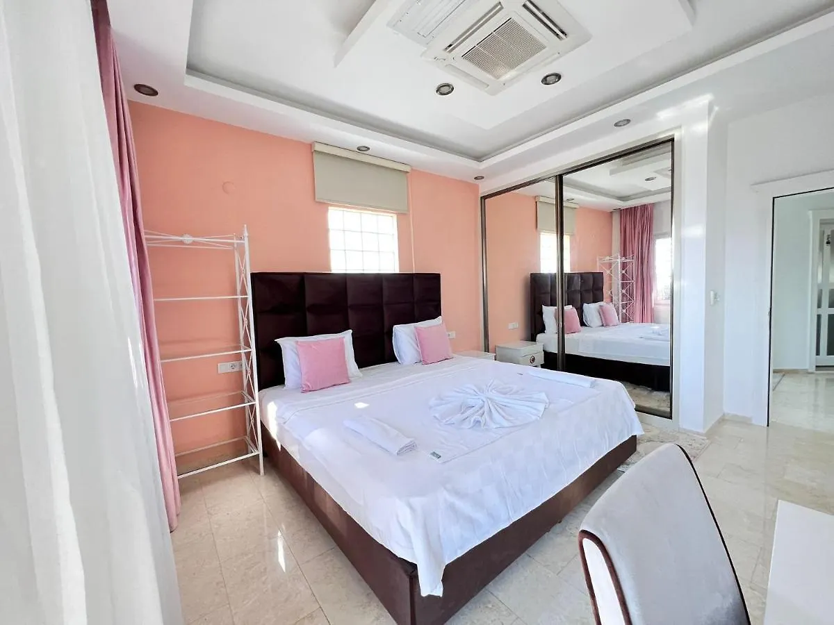 Luxury 7-Bed Villa With Pool And Jacuzzi Fethiye Oludeniz